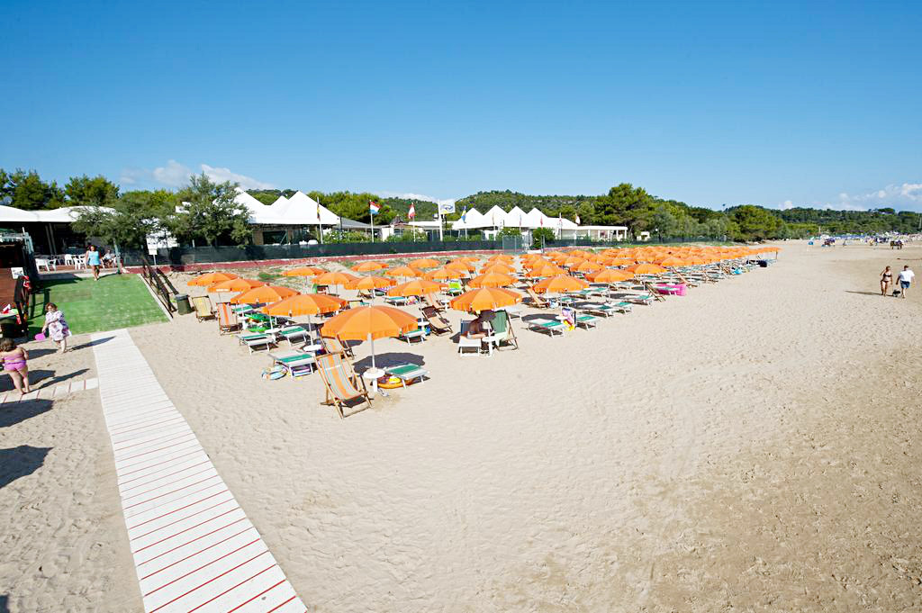 Lido Spiaggia Lunga - Certificazione iso 13009